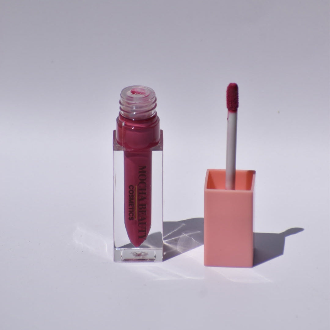 Pretty Plush Gloss